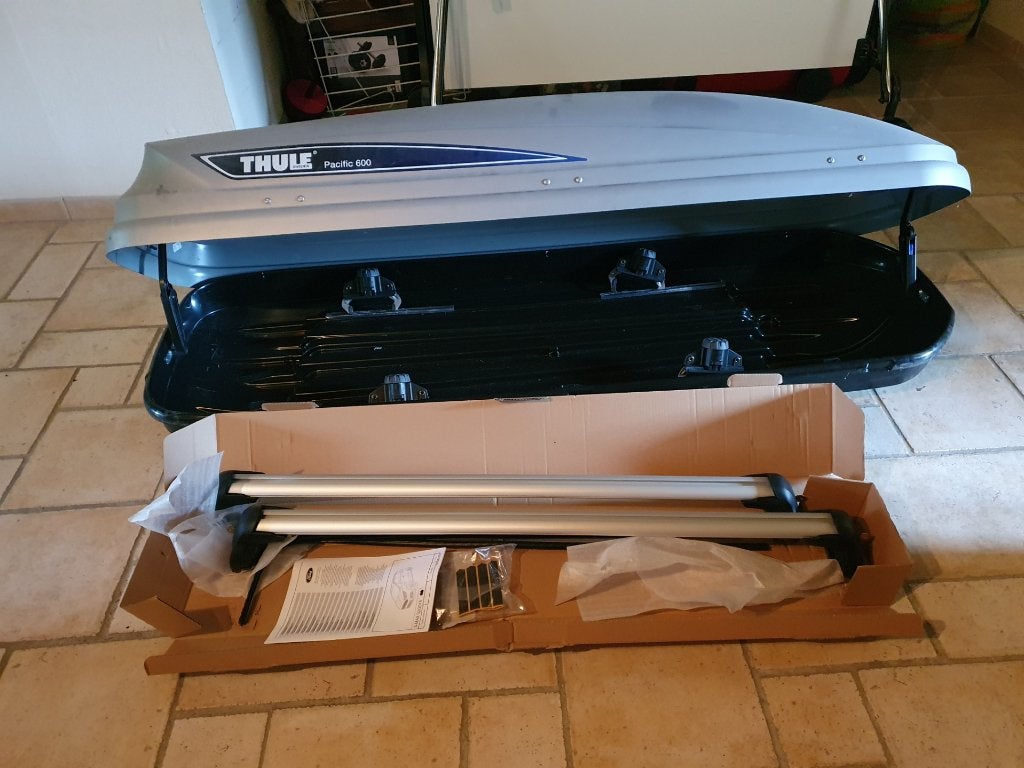 Dakkoffer en dakdragers voor een Ford S Max, Enlèvement, Neuf