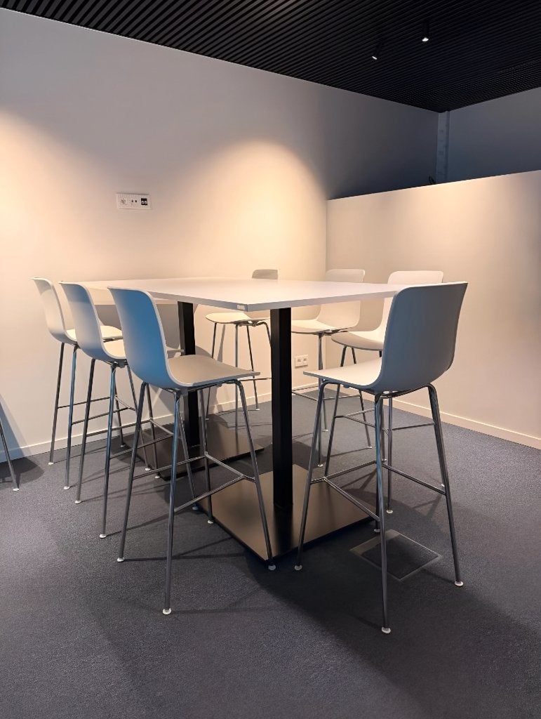 Vitra HAL RE Stoel High - 9 stuks - Jasper Morrison, Met voetsteun, 60 tot 90 cm, Ophalen of Verzenden, Zo goed als nieuw