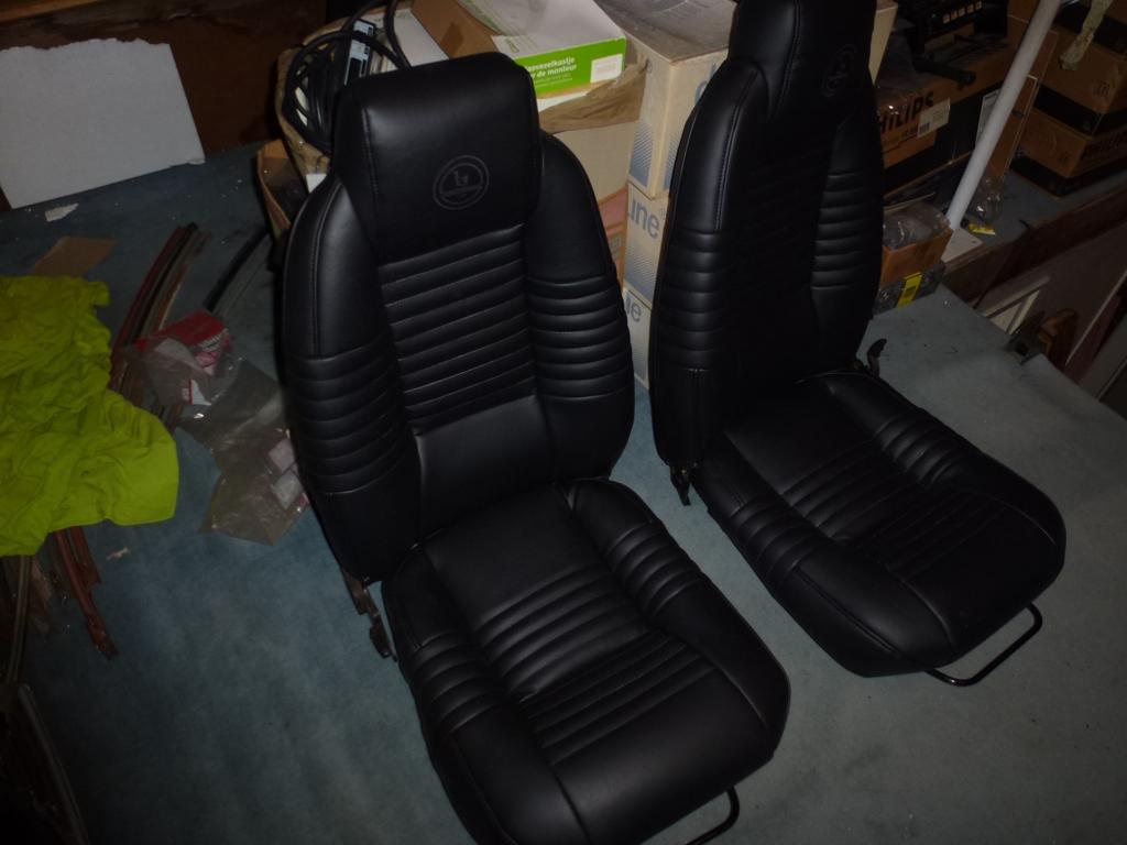 fiat x1/9 autostoelen in stof , skai of leder ,alle kleuren, Ophalen of Verzenden