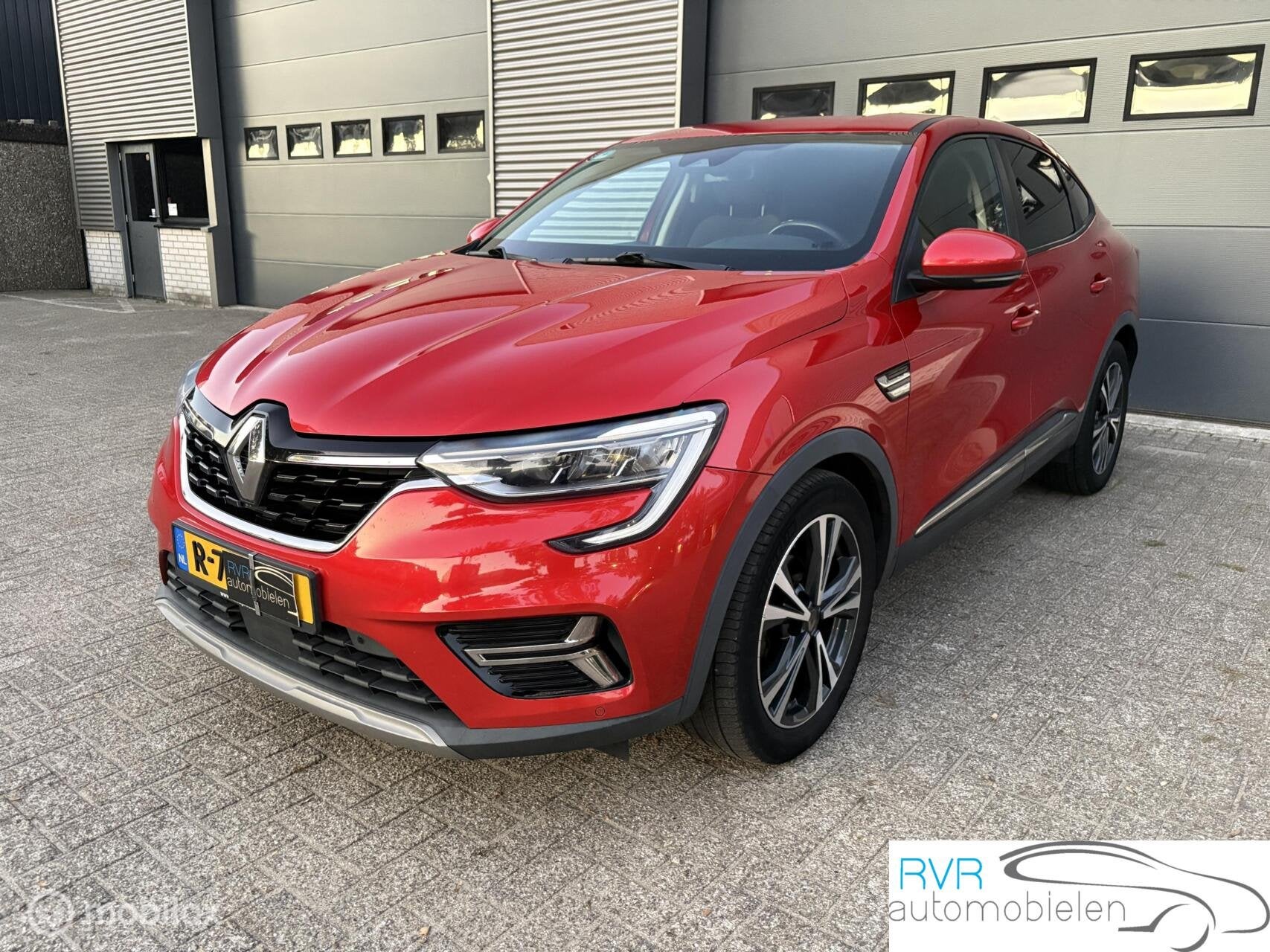 Renault Arkana 1.3 TCe 140, Auto's, Arkana, Gebruikt, Zwart, 4 cilinders