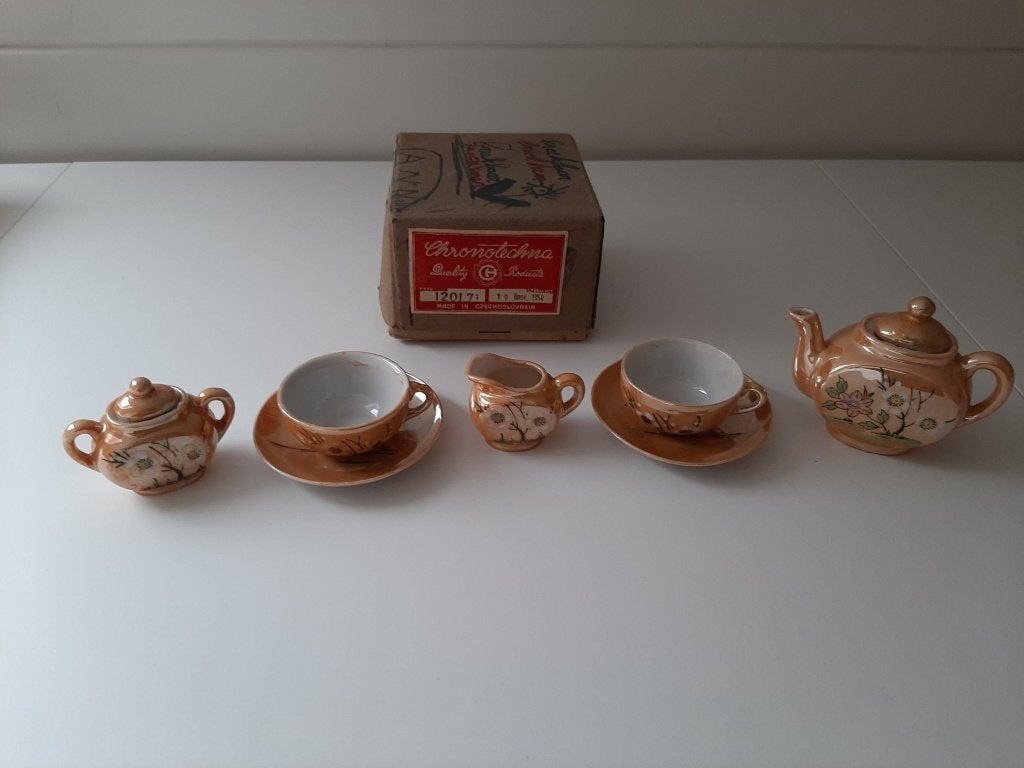 porselein mini servies van 1950 Czechoslovaki vintage, Collections, Porcelaine, Cristal & Couverts, Enlèvement, Comme neuf, Porcelaine