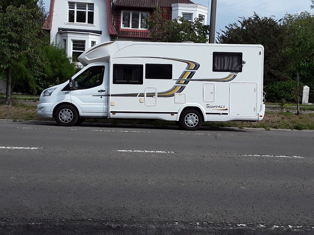 Camping car, Jusqu'à 4, Toilette à cassette, Boîte manuelle, Ford