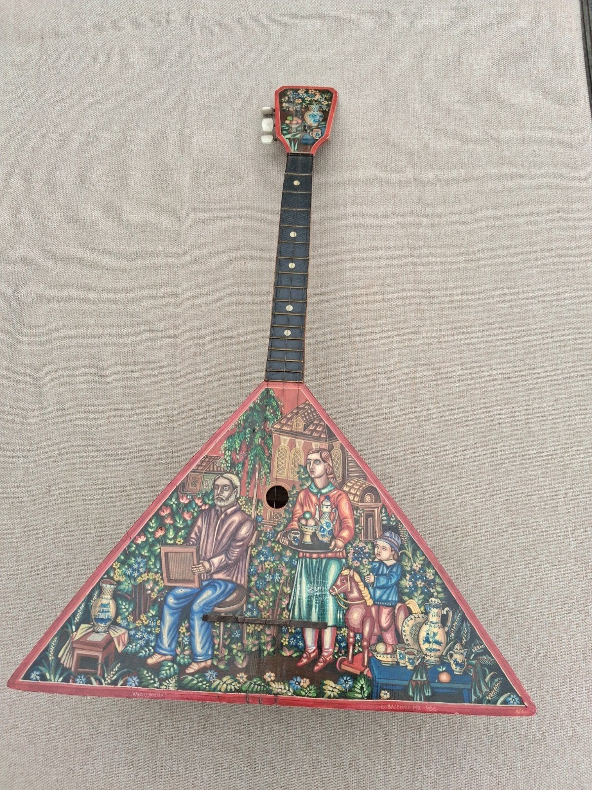 Balalaïka unique de Russie 1986, Musique & Instruments, Enlèvement ou Envoi, Comme neuf, Autres types