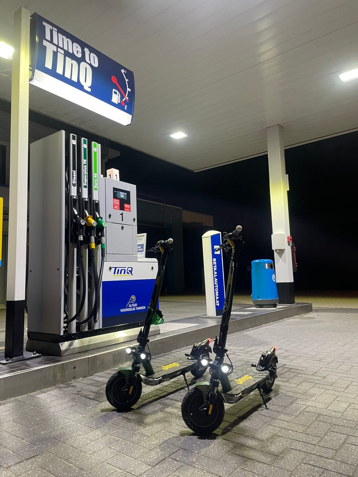 E-step jeep, Fietsen en Brommers, Ophalen, Zo goed als nieuw