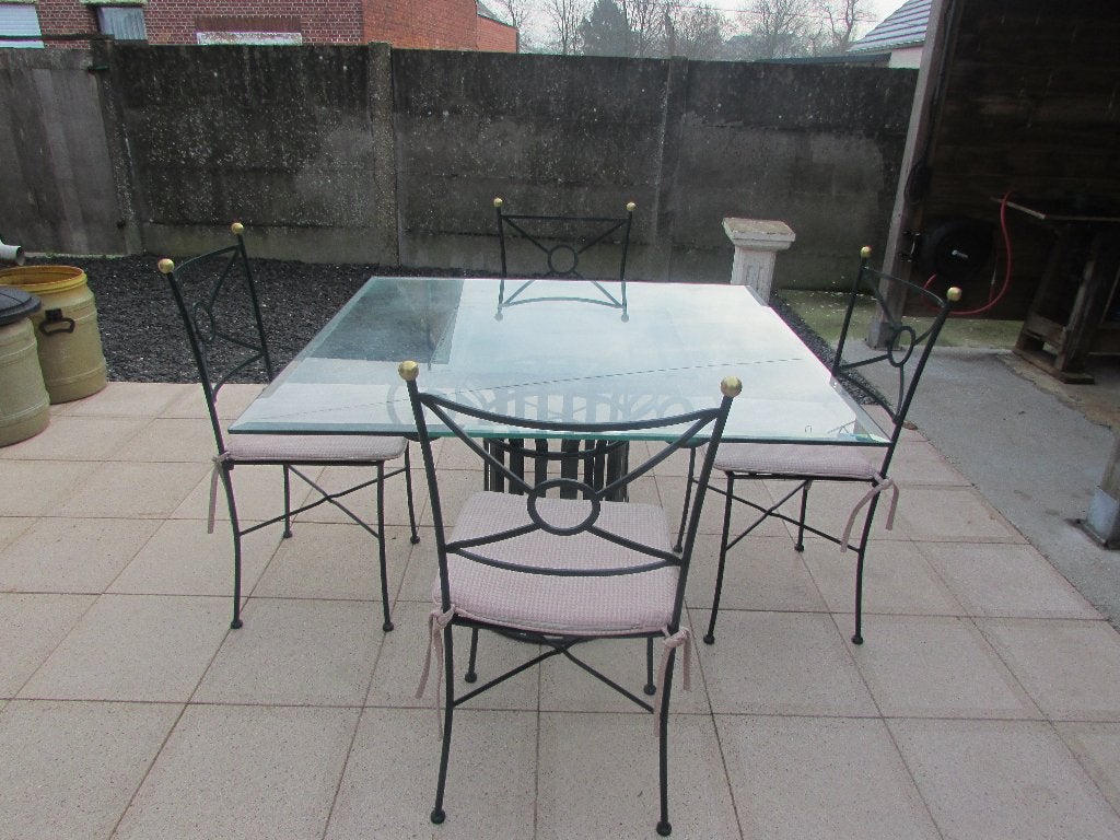 Tafel ijzer met glazen blad 4 ijzeren stoelen groen 200 euro, Ophalen, Zo goed als nieuw, Eettafel