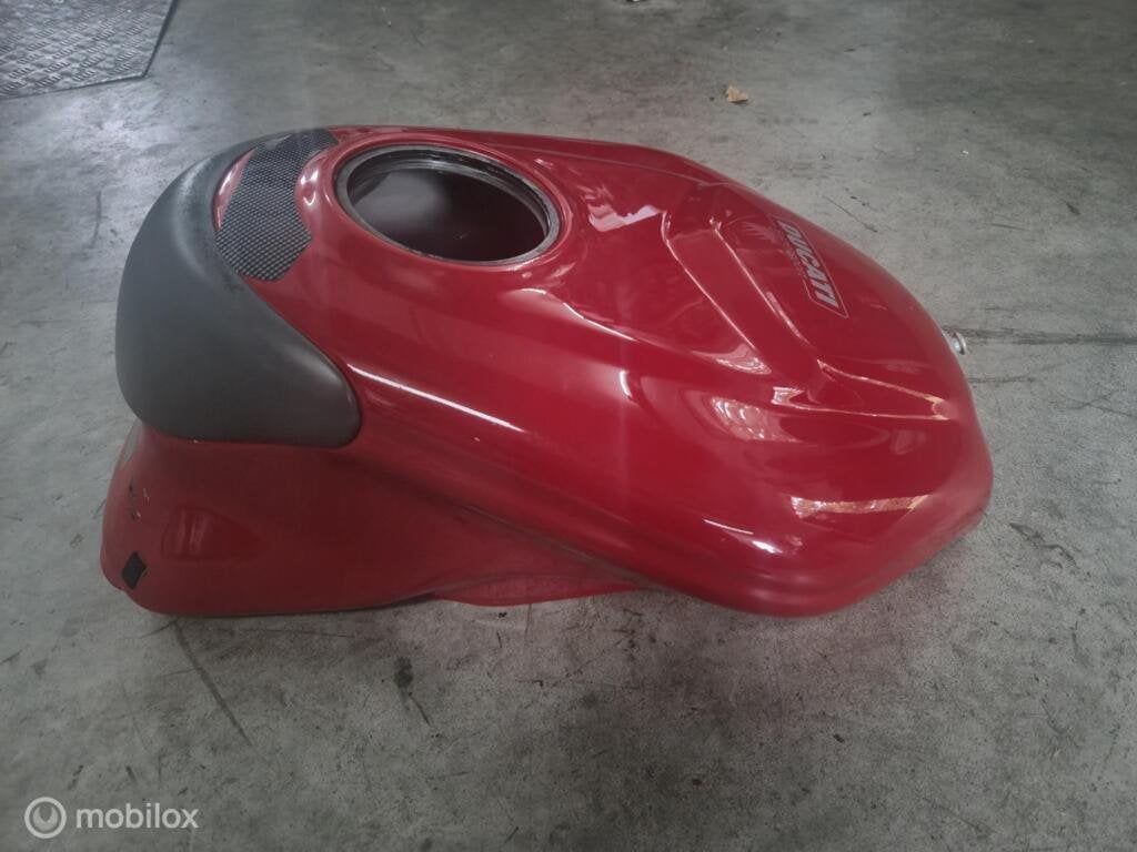 Benzinetank brandstoftank tank SSie Sport Supersport, Motos, Enlèvement ou Envoi, Factorystore.service@ducati.com, Via Antonio Cavalieri Ducati, 74/5, 74/6, 40132 Bologna BO