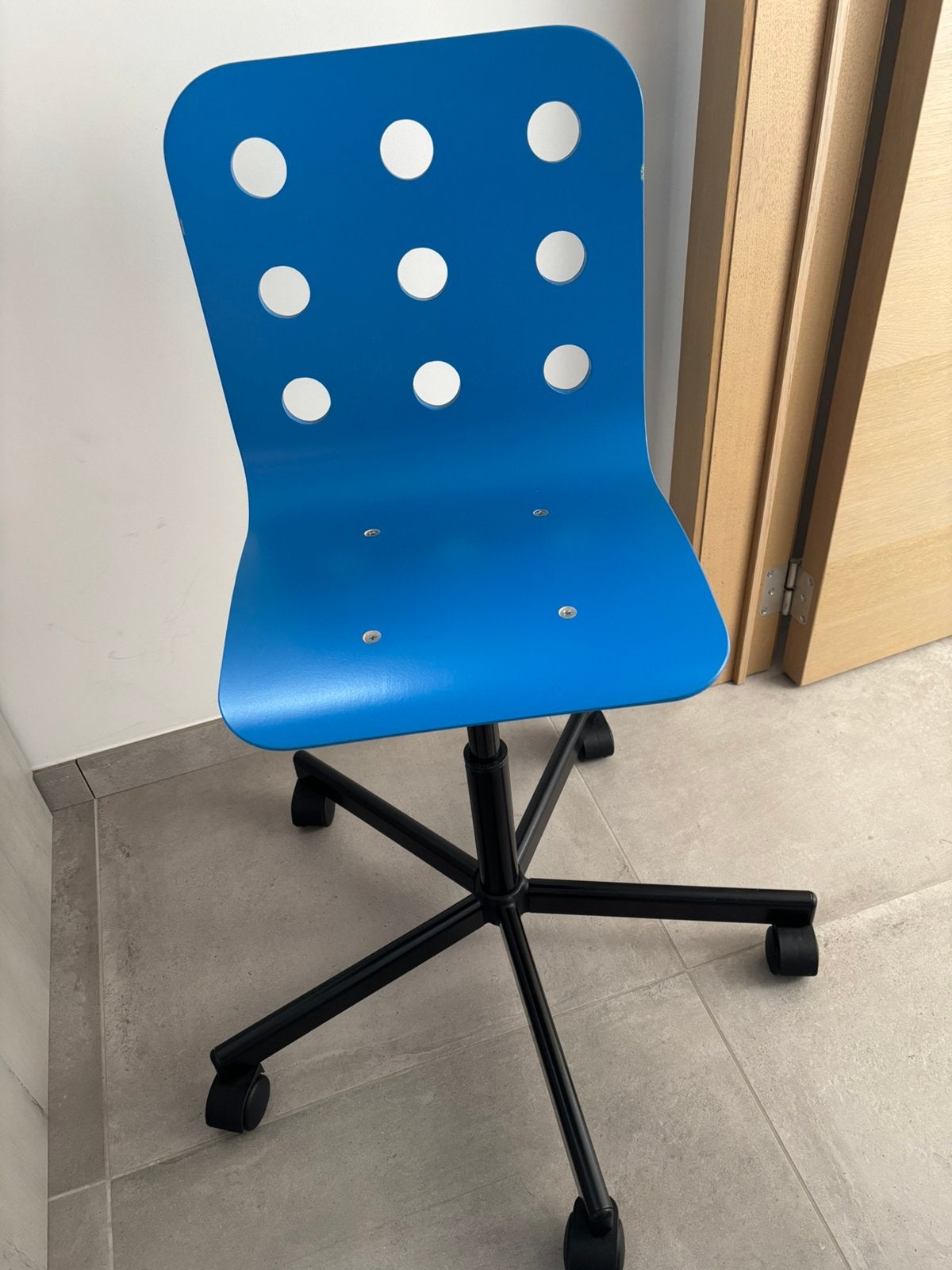 Bureaustoel kind roos / blauw, Huis en Inrichting, Bureaustoelen, Ophalen, Zo goed als nieuw, Blauw, Bureaustoel