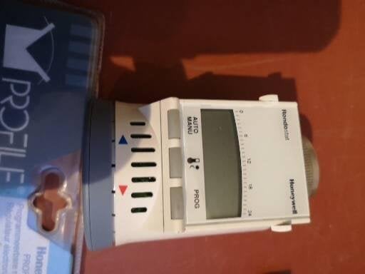 Vanne thermostatique programmable Honeywell, Bricolage & Construction, Enlèvement ou Envoi, Radiateur