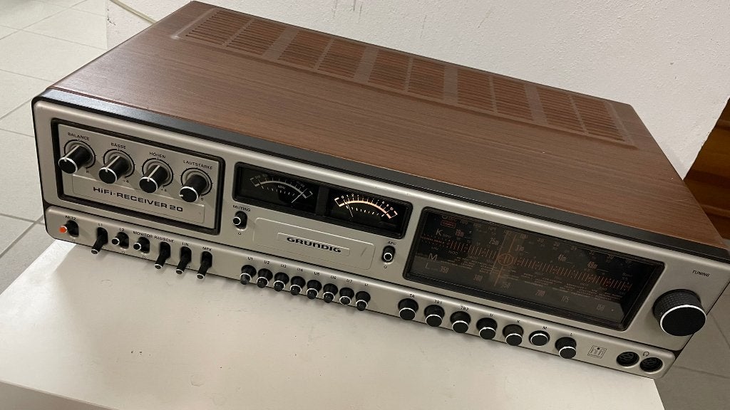 Récepteur Grundig Hi-Fi 20, Autres marques, 60 à 120 watts, Enlèvement, Stéréo