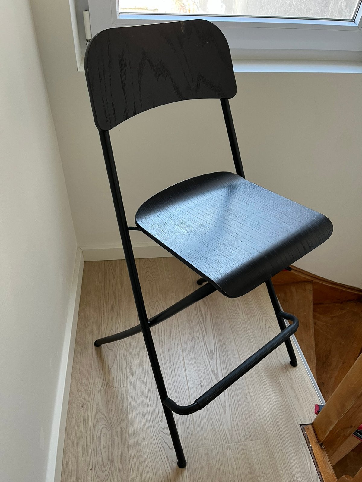 Barstoel (inklapbaar), Ophalen, Zo goed als nieuw