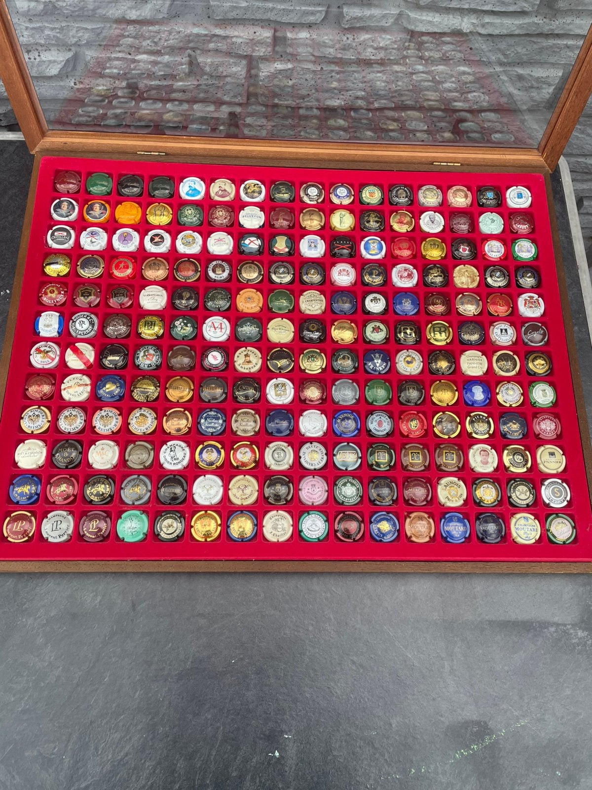 Kunst kader ontworpen voor champagneschildjes, Enlèvement, Bois, Fait main