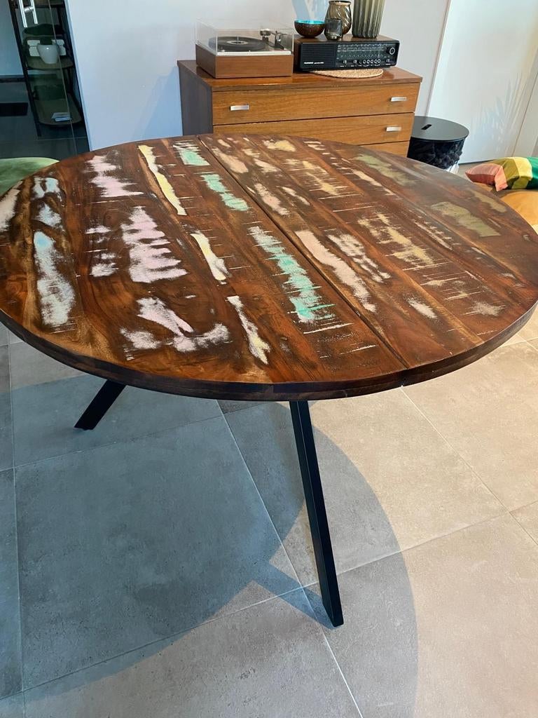 Ronde eettafel, Ophalen