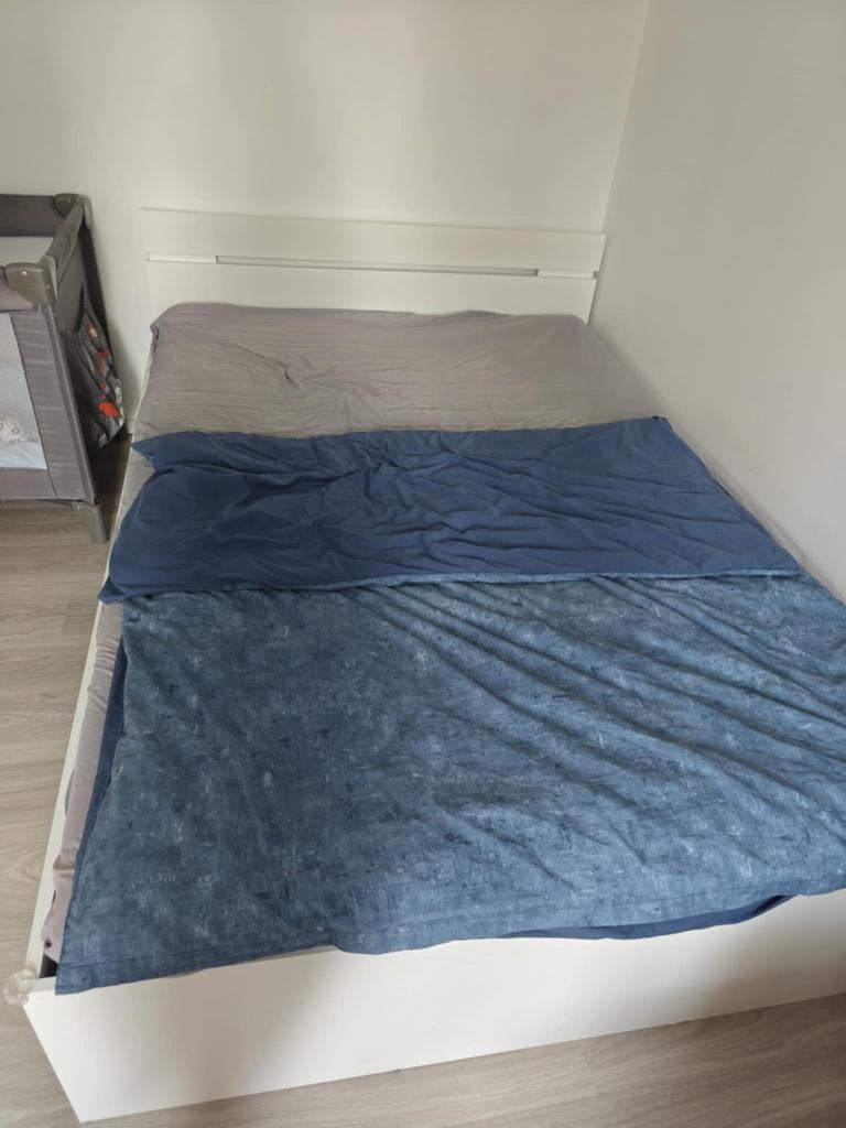 Bedframe 140x200, Huis en Inrichting, Slaapkamer | Waterbedden, Ophalen