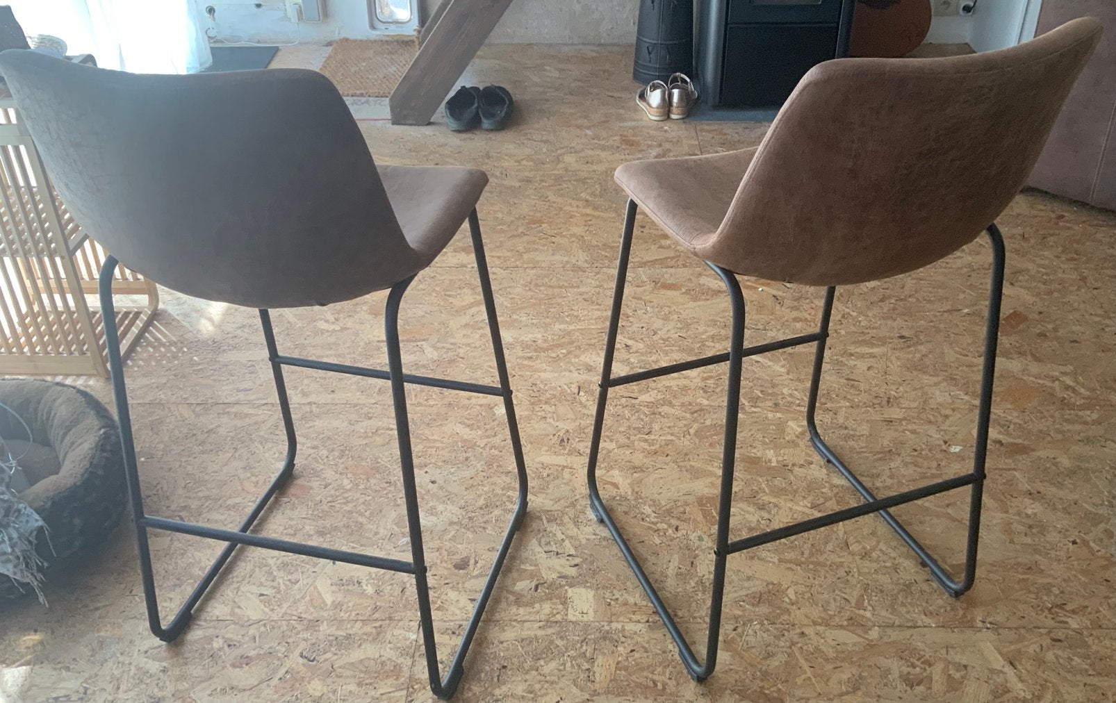 Deux Tabouret a vendre, Maison & Meubles, Enlèvement, Comme neuf, Cuir
