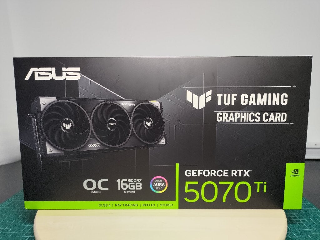ASUS TUF Gaming GeForce RTX 5070 Ti 16GB GDDR7 OC Edition, Informatique & Logiciels, Comme neuf, Enlèvement, HDMI, PCI-Express 5