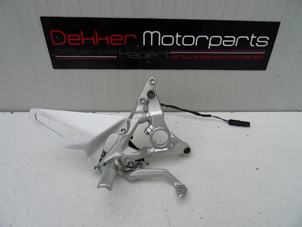 Rem Set / Rechter schetsplaat Ducati Streetfighter V2 2022, Ophalen of Verzenden, -, -, -
