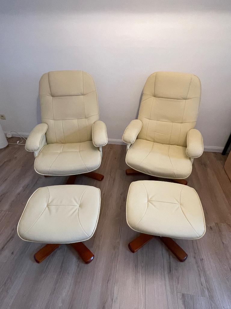 Fauteuils et ses repose pieds, 75 à 100 cm, Comme neuf, Enlèvement, 50 à 75 cm