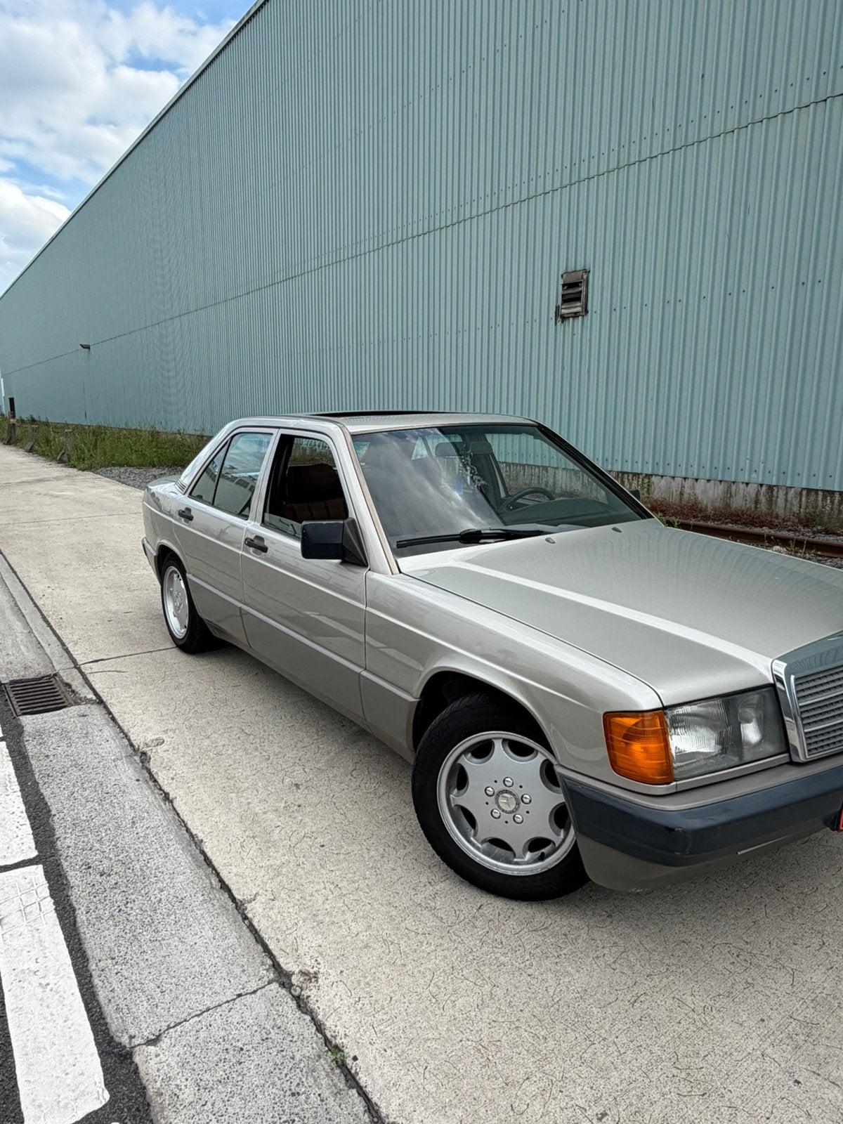Mercedes 190E 1990 Oldtimer, Auto's, Automaat, Particulier, Onderhoudsboekje, Te koop