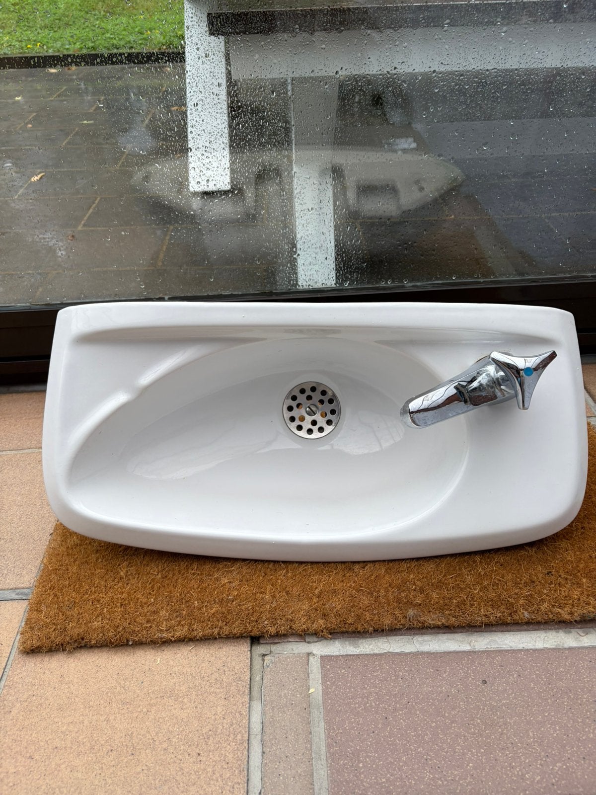 Keramische wastafel - Evier en céramique avec robinet, Enlèvement, Comme neuf, Lavabo