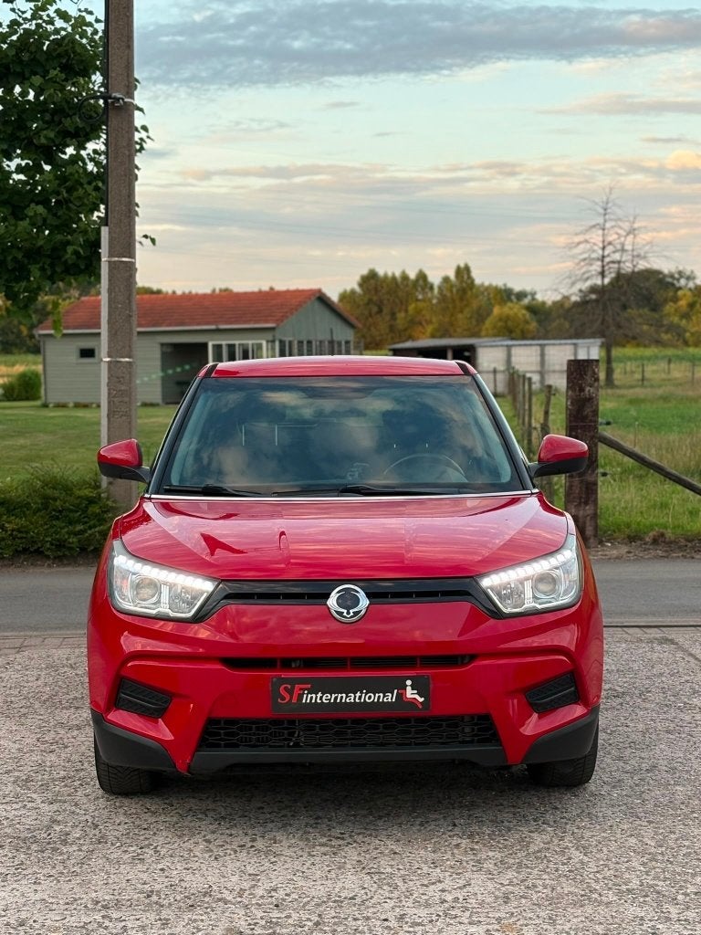 Ssangyong Tivoli Urban 1.6D Euro6b Airco Cruise Zo meepakken, Auto's, Monovolume, Euro 6, https://public.car-pass.be/vhr/d112ae22-12f3-4c4c-8e48-1ada88ba70c3