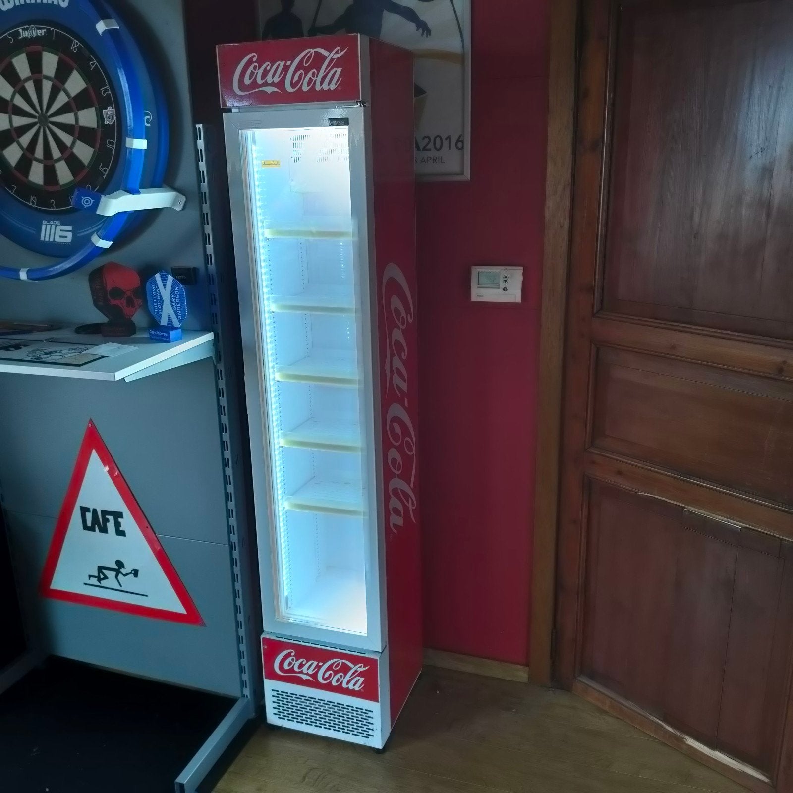 Coca cola frigo, Enlèvement