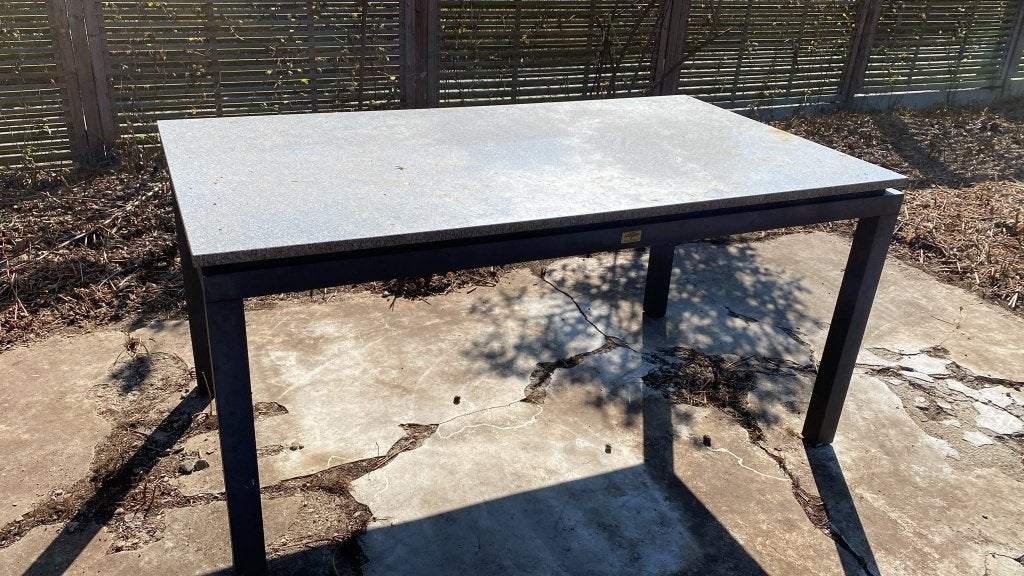 Granieten tuintafel, Ophalen, Gebruikt, Aluminium