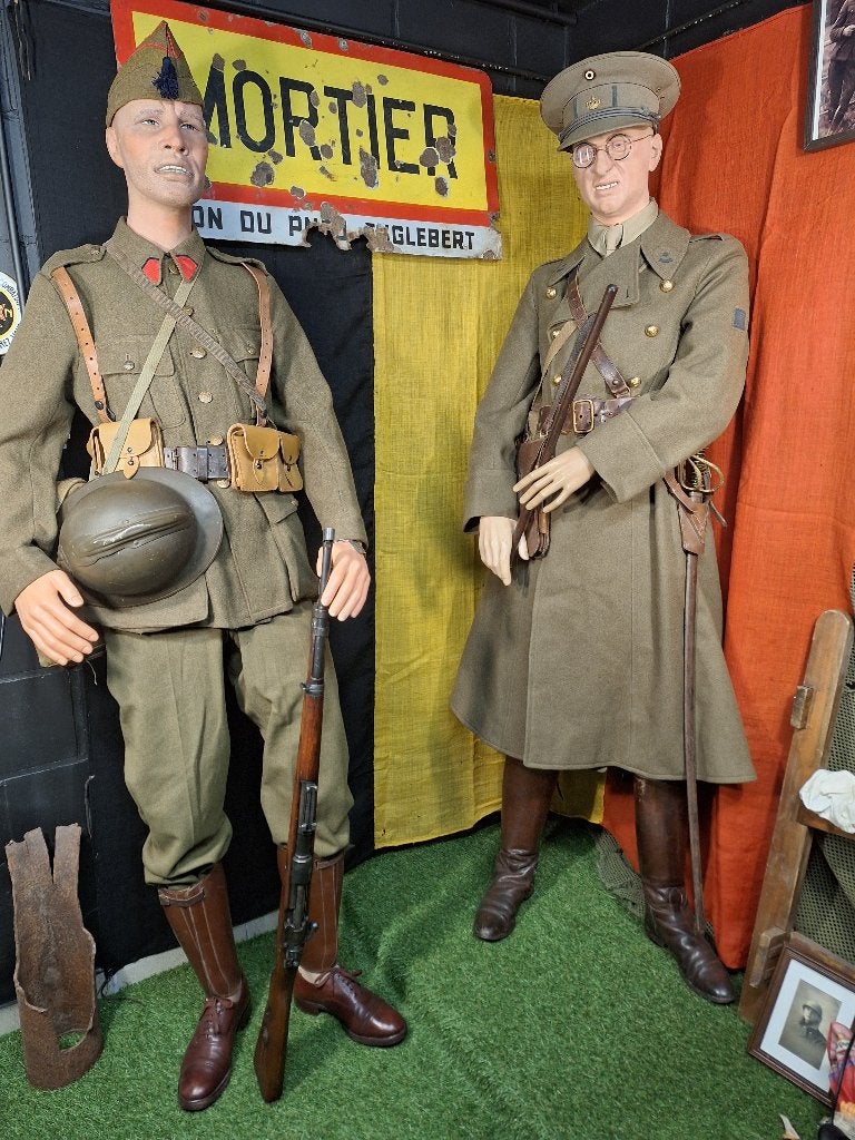 COLLECTION ABBL -   VENTE 2 -  SOLDAT MAI 40, Enlèvement ou Envoi, Armée de terre, Vêtements ou Chaussures