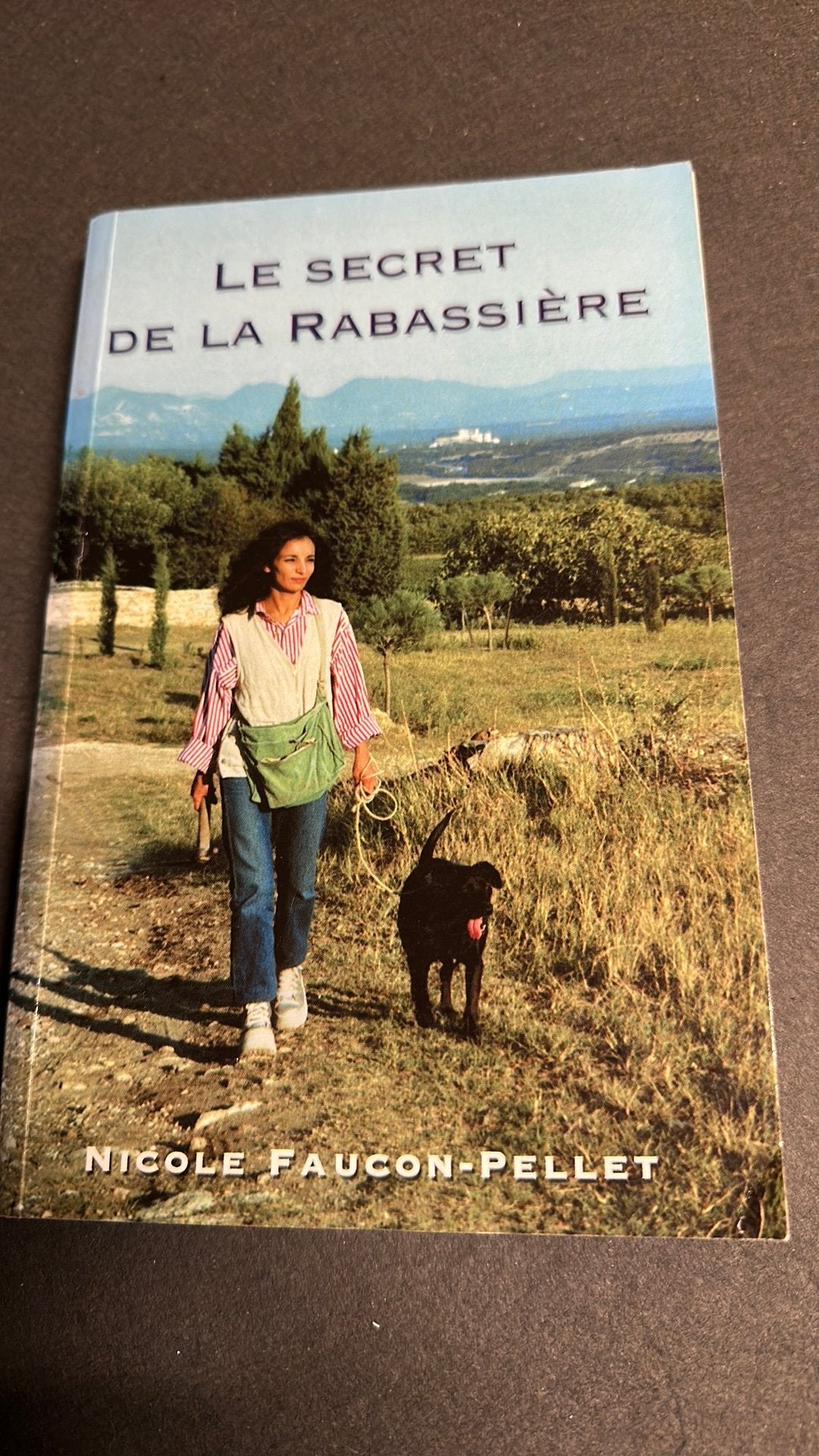 Le secret de la rabassiere de Nicole Faucon Pellet, Enlèvement ou Envoi, Comme neuf