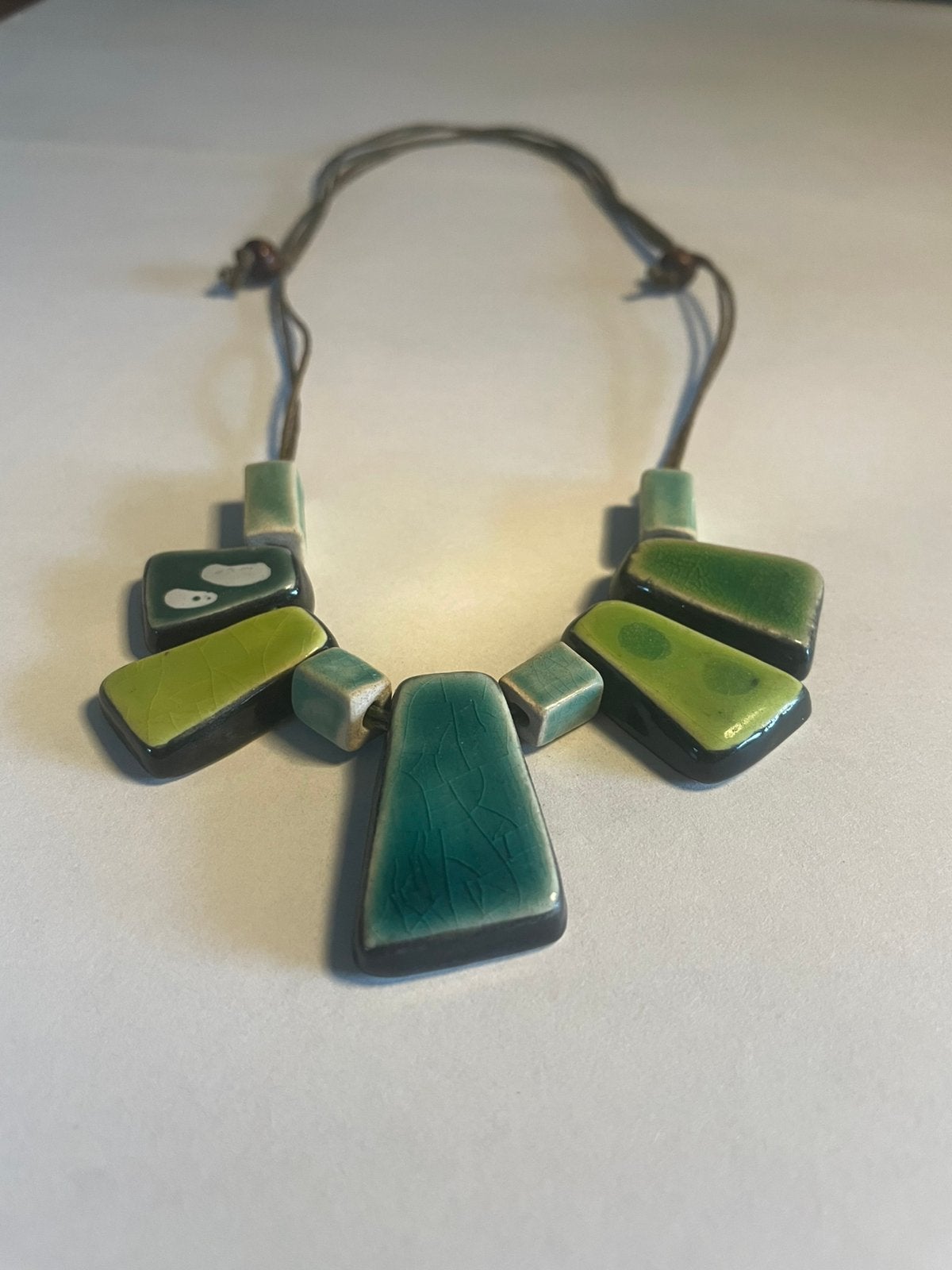 2 handmade halskettingen, Handtassen en Accessoires, Kettingen, Ophalen of Verzenden, Zo goed als nieuw, Groen, Steen of Mineraal