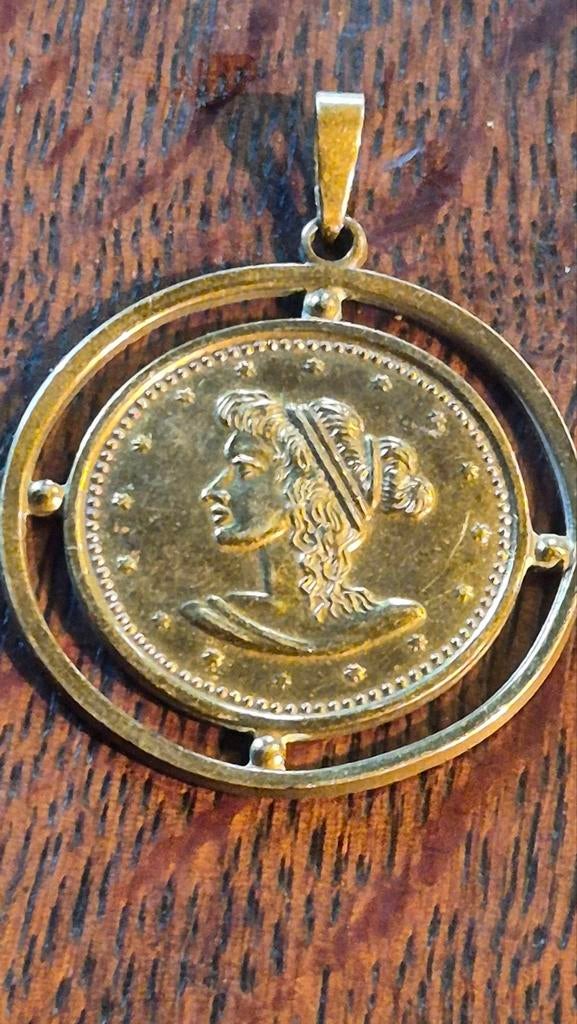 Pendentif vintage Médaillon, souvenir de Grèce (Athènes), Enlèvement ou Envoi, Or, Or