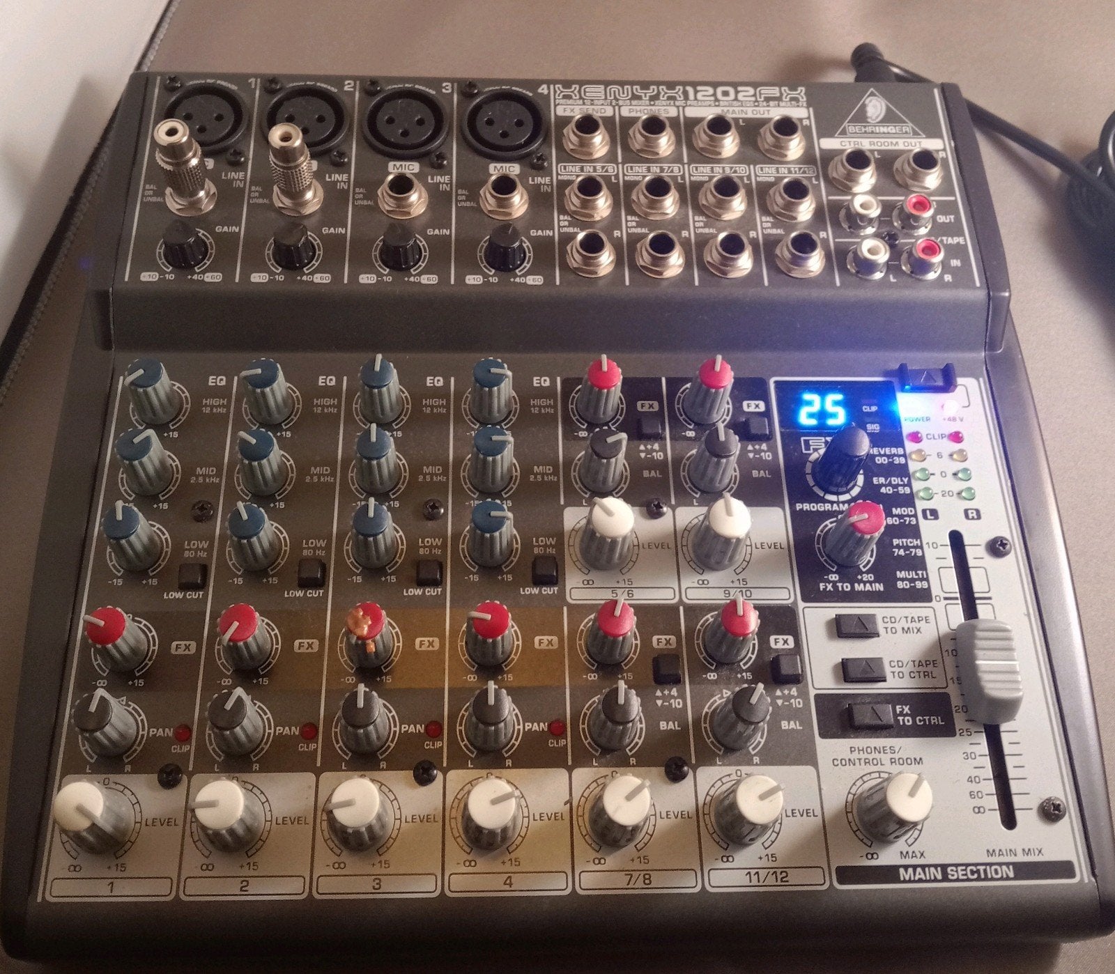 BEHRINGER XENYX 1202 FX NOUVEL ÉTAT. Mixeur compact, Enlèvement ou Envoi, Comme neuf, Audio
