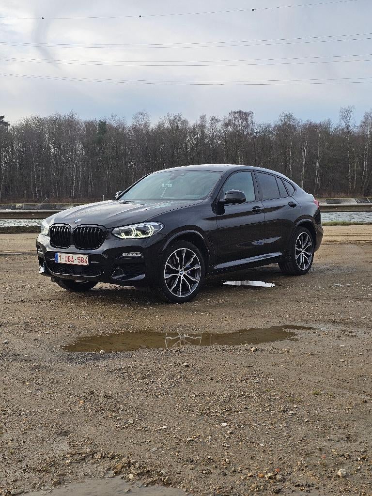 Bmw x4 30i xdrive m sport sapphire black full option! 330pk, Auto's, BMW, 1998 cc, 4 cilinders, Zwart, Leder