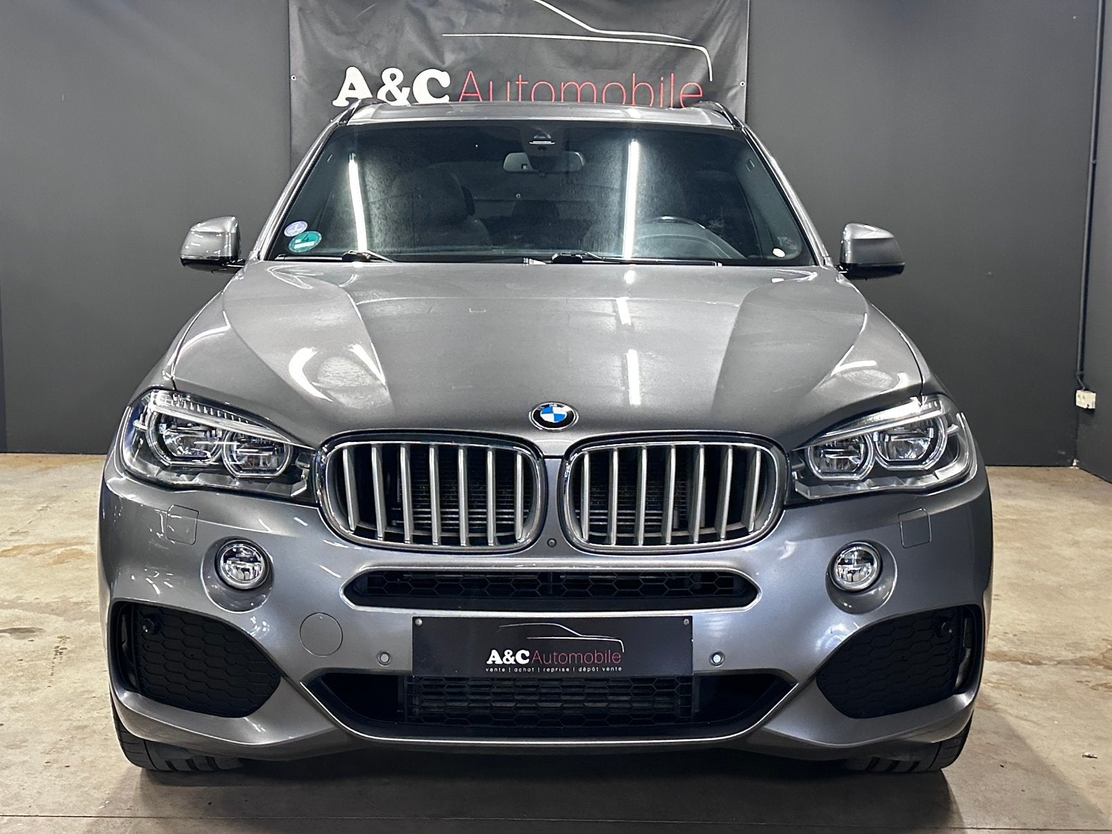 Bmw X5 2.0i Hybride Pack-M • Pano • Carplay, Autos, Cuir, Achat, Entreprise, Noir