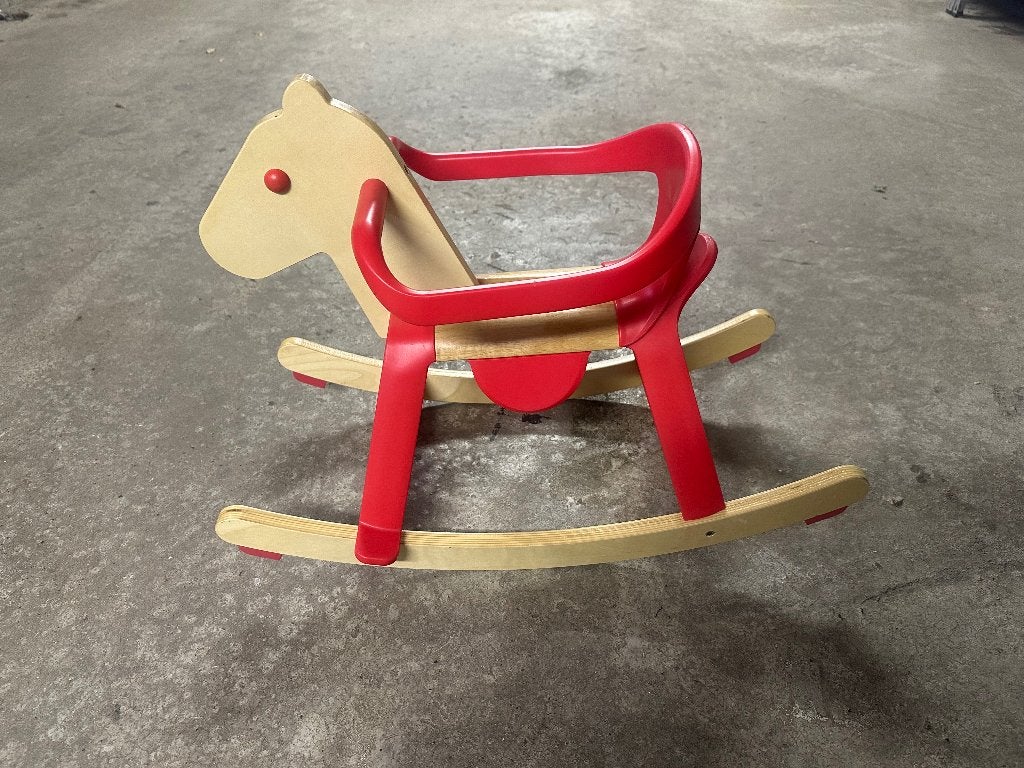 Cheval à bascule, Enlèvement, Comme neuf