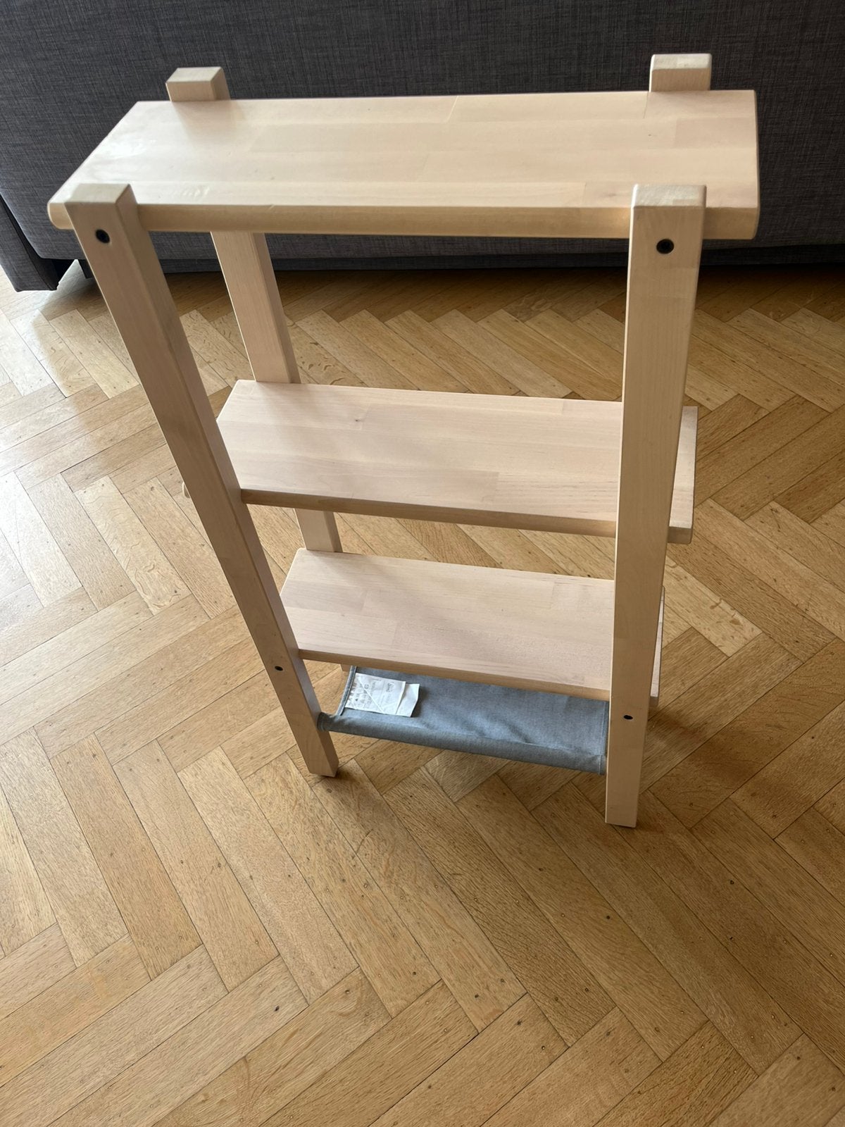 Vilto from Ikea. 90cm tall., Huis en Inrichting, Woonaccessoires | Wandplanken en Boekenplanken, Ophalen, Gebruikt
