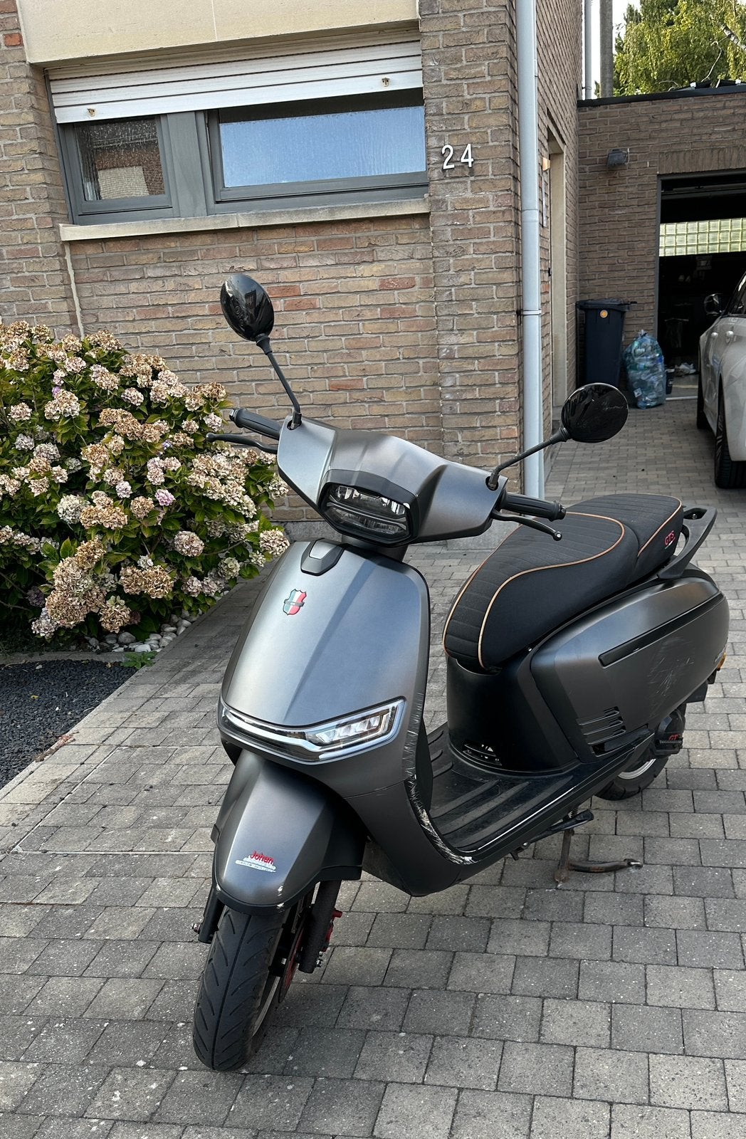 Gts levanti 50cc, Fietsen en Brommers, Scooters | Overige merken, Gebruikt, Ophalen of Verzenden, Klasse B (45 km/u), Benzine