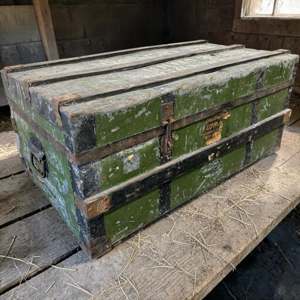 Boîte/boîte verte vintage, Envoi, Utilisé