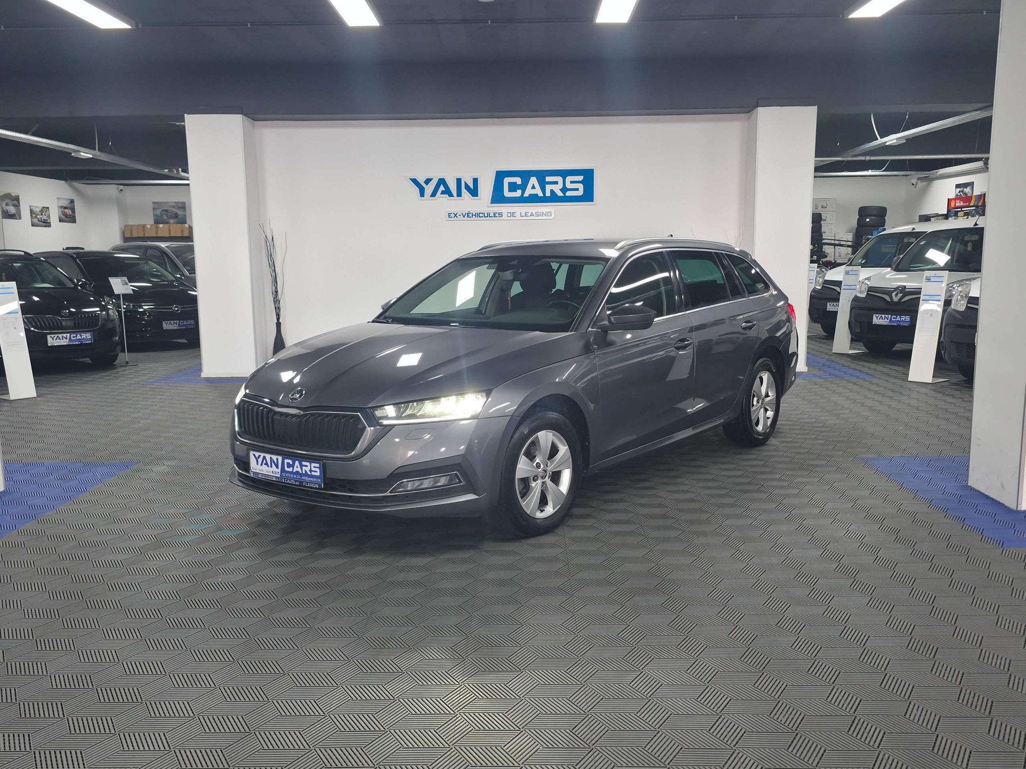 Skoda Octavia Combi 2.0 TDI 115 DSG7 Clever · Distribution, 121 g/km, Argent ou Gris, Achat, Euro 6