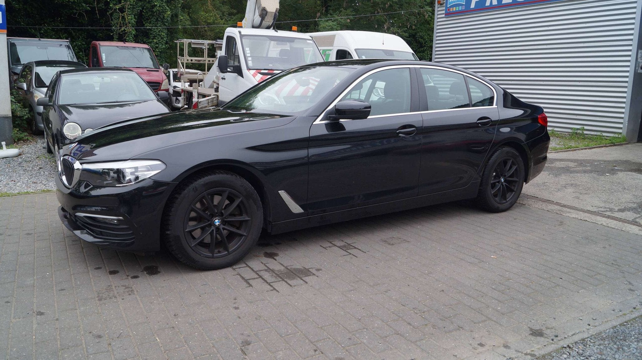 BMW 5 Serie 520 BMW 520D /SUNROOF/HEAD UP DISPLAY/ADAPTIVE C, Auto's, Automaat, Zwart, Bedrijf, 5 deurs
