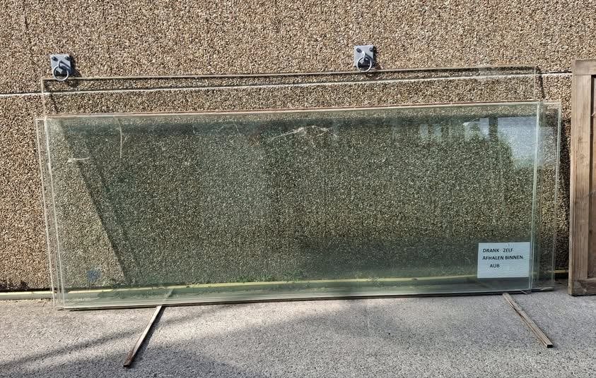 grote ruiten gratis op te halen, Ophalen, 80 tot 120 cm, Zo goed als nieuw, Veiligheidsglas