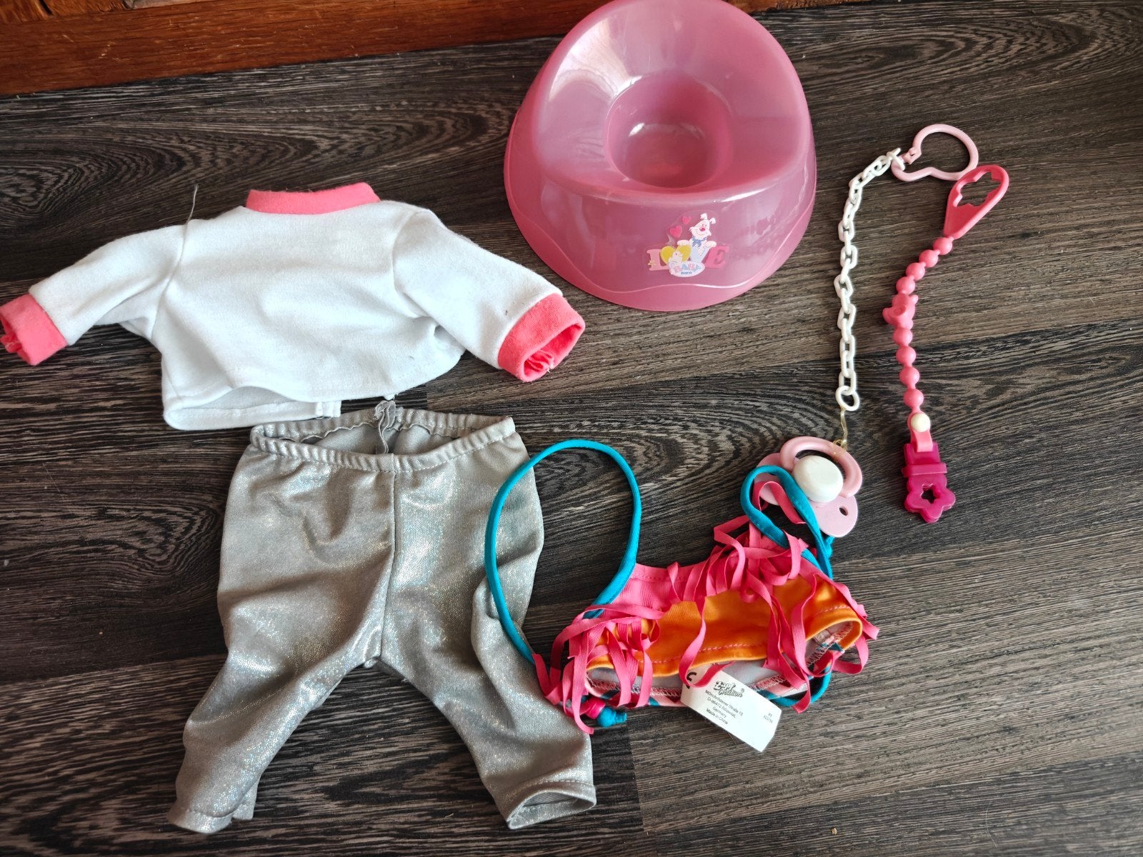 Baby Born accessoireset: kleding, potje & speen, Ophalen