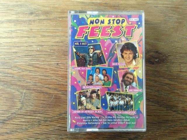 muziekcassette non stop feest, CD & DVD, Cassettes audio, Enlèvement ou Envoi, En néerlandais, 1 cassette audio, Originale