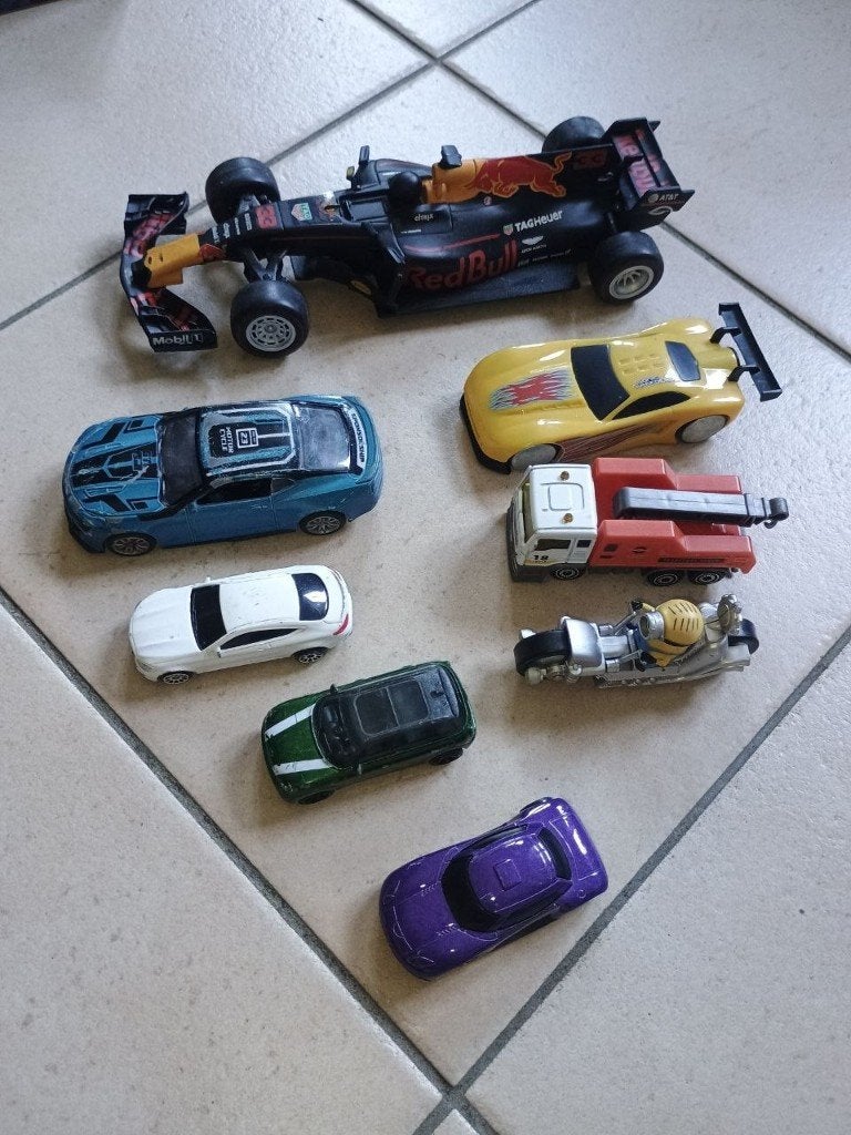Partij speelgoedauto's, oldtimers, racewagens en motor, Kinderen en Baby's, Ophalen, Gebruikt