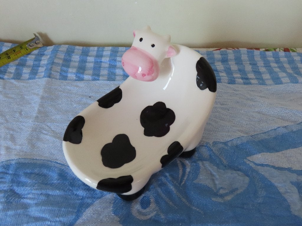 zeepbakje in de vorm van een wit zwarte koe, Ophalen of Verzenden, Nieuw, Meerkleurig, Zeepdispenser/zeepbakje