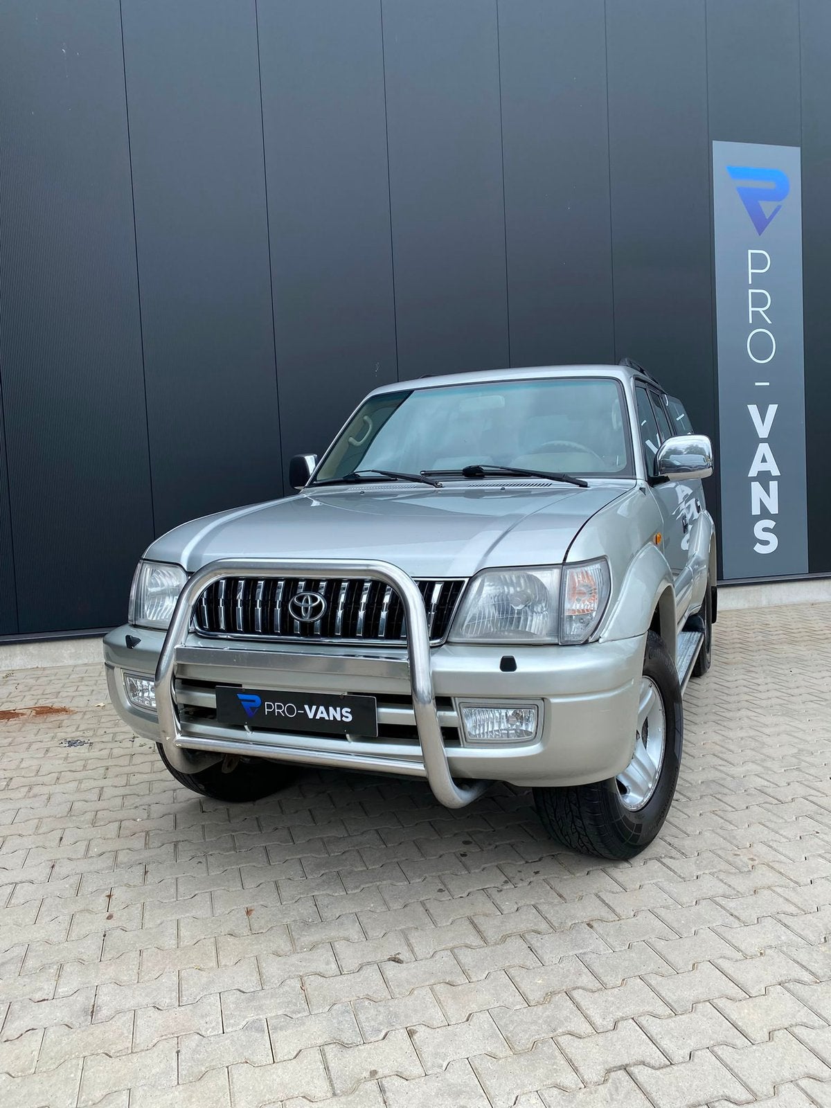 Toyota Land Cruiser 3.0 D-4D 50th Anniversary|7Zits|4x4|Trek, Beige, 4 cilinders, 7 zetels, Bedrijf