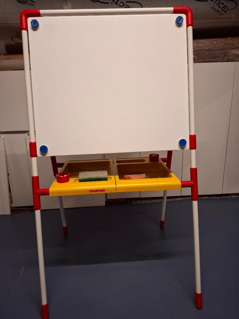 Magneet en Krijtbord, Ophalen, Zo goed als nieuw, Krijtbord