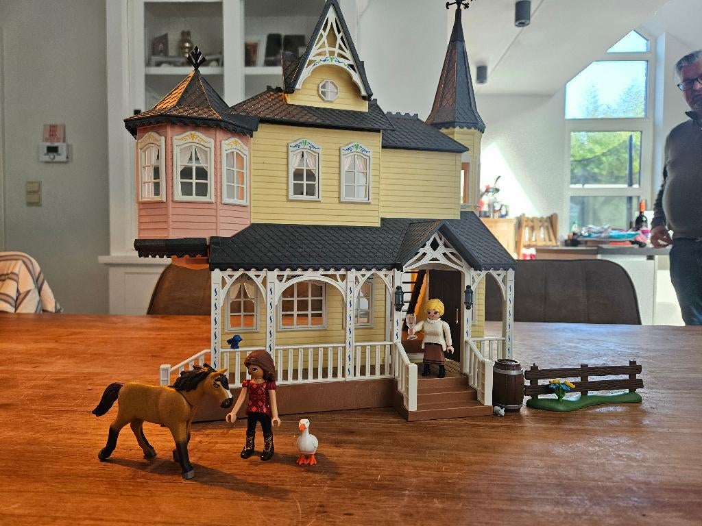 Playmobil Spirit Landhuis 9475, Kinderen en Baby's, Ophalen of Verzenden, Zo goed als nieuw, Complete set