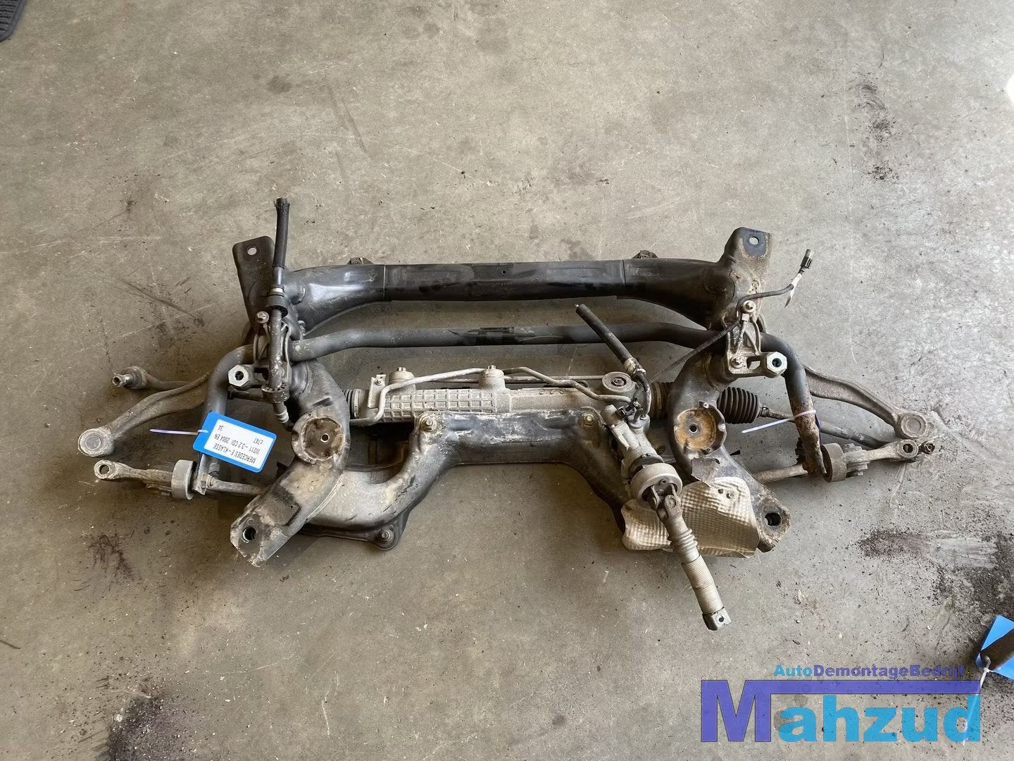 MERCEDES E-klasse W211 subframe voor draagarm draagstang 200, Gebruikt, Mercedes-Benz AG, Voor, Mercedes-Benz