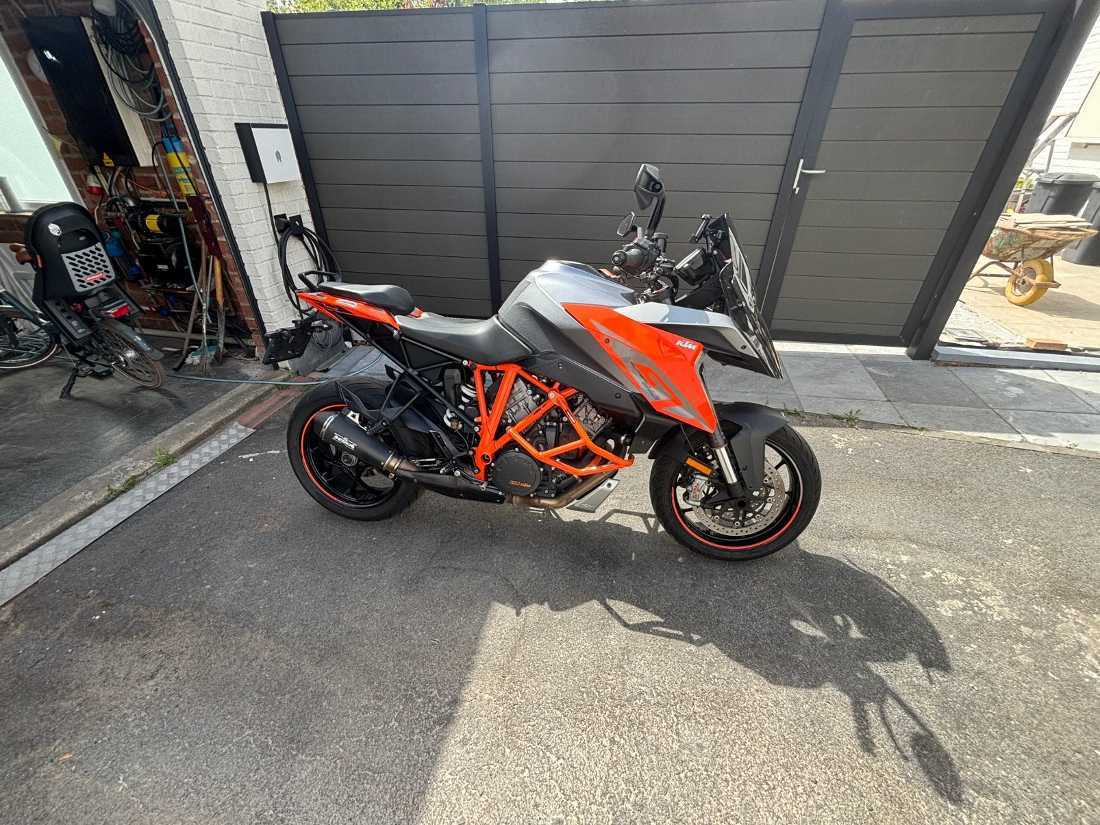 KTM 1290 Super Duke GT 2016, Motoren, 2 cilinders, Motorrijbewijs A, Handvatverwarming, Gebruikt
