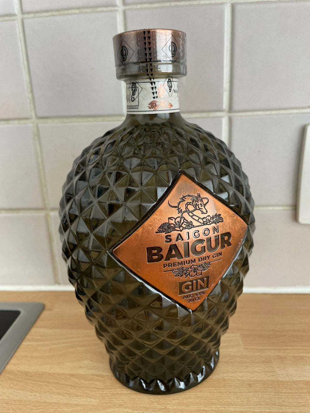 Gin fles Saigon Baigur, Ophalen, Nieuw